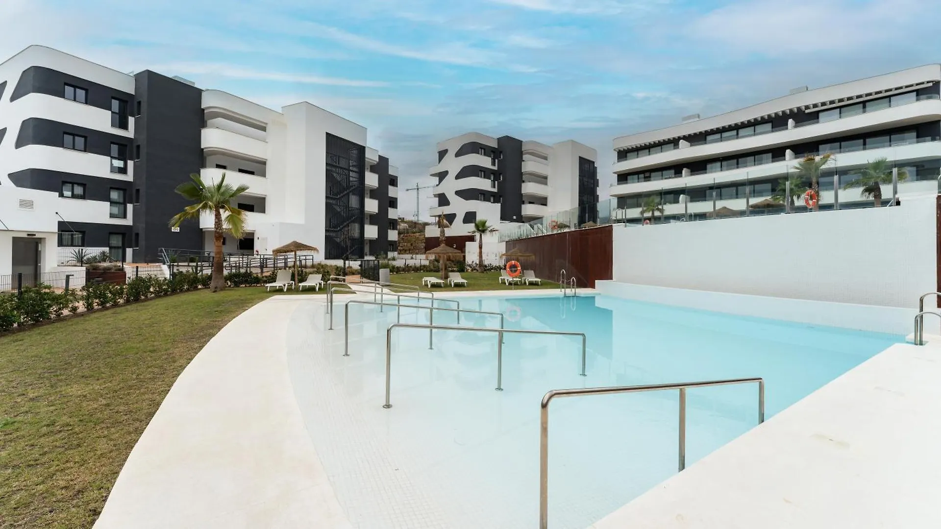 Higueron Oasis Elite Apartment Fuengirola Spain