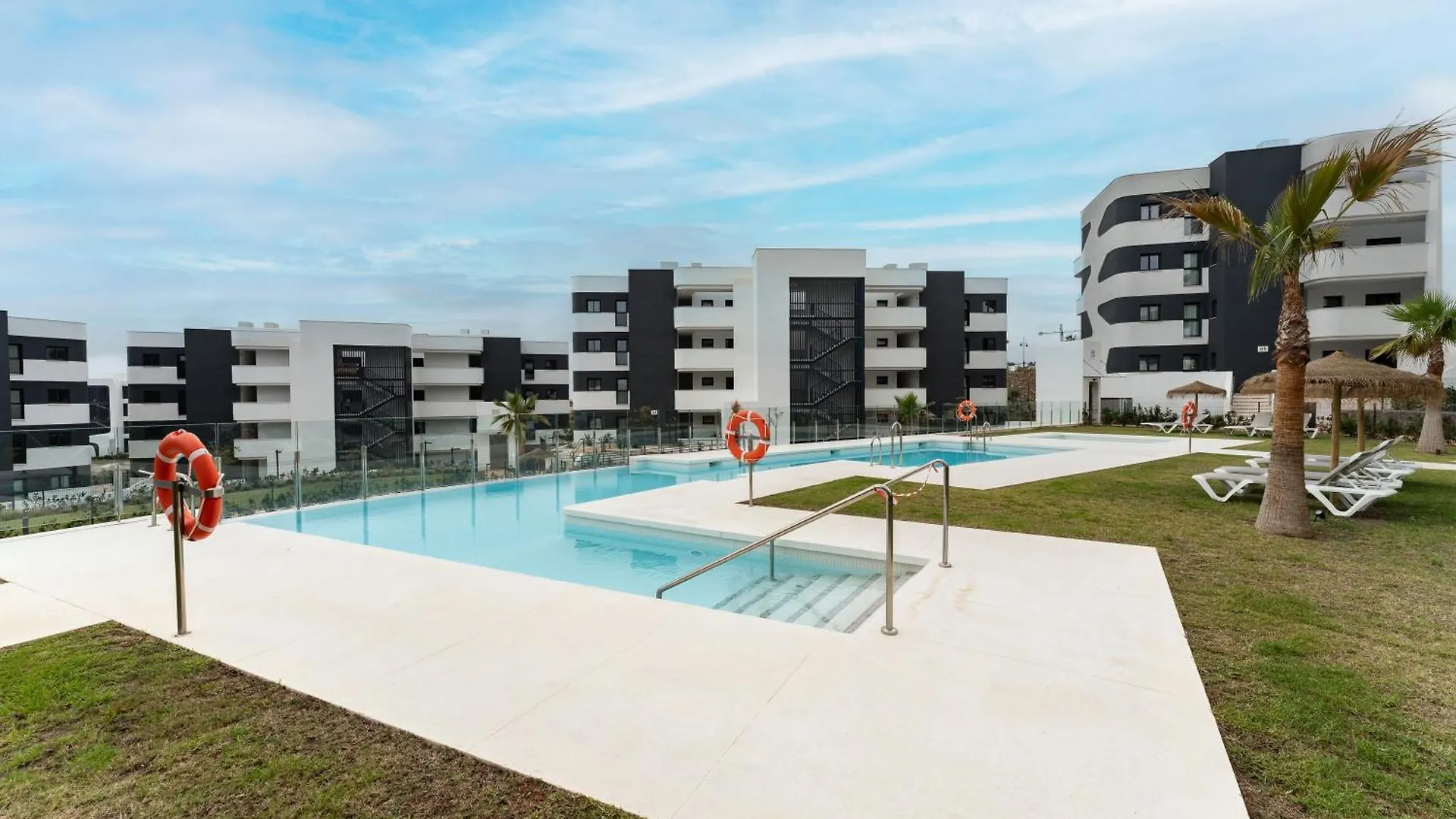 Higueron Oasis Elite Apartment Fuengirola